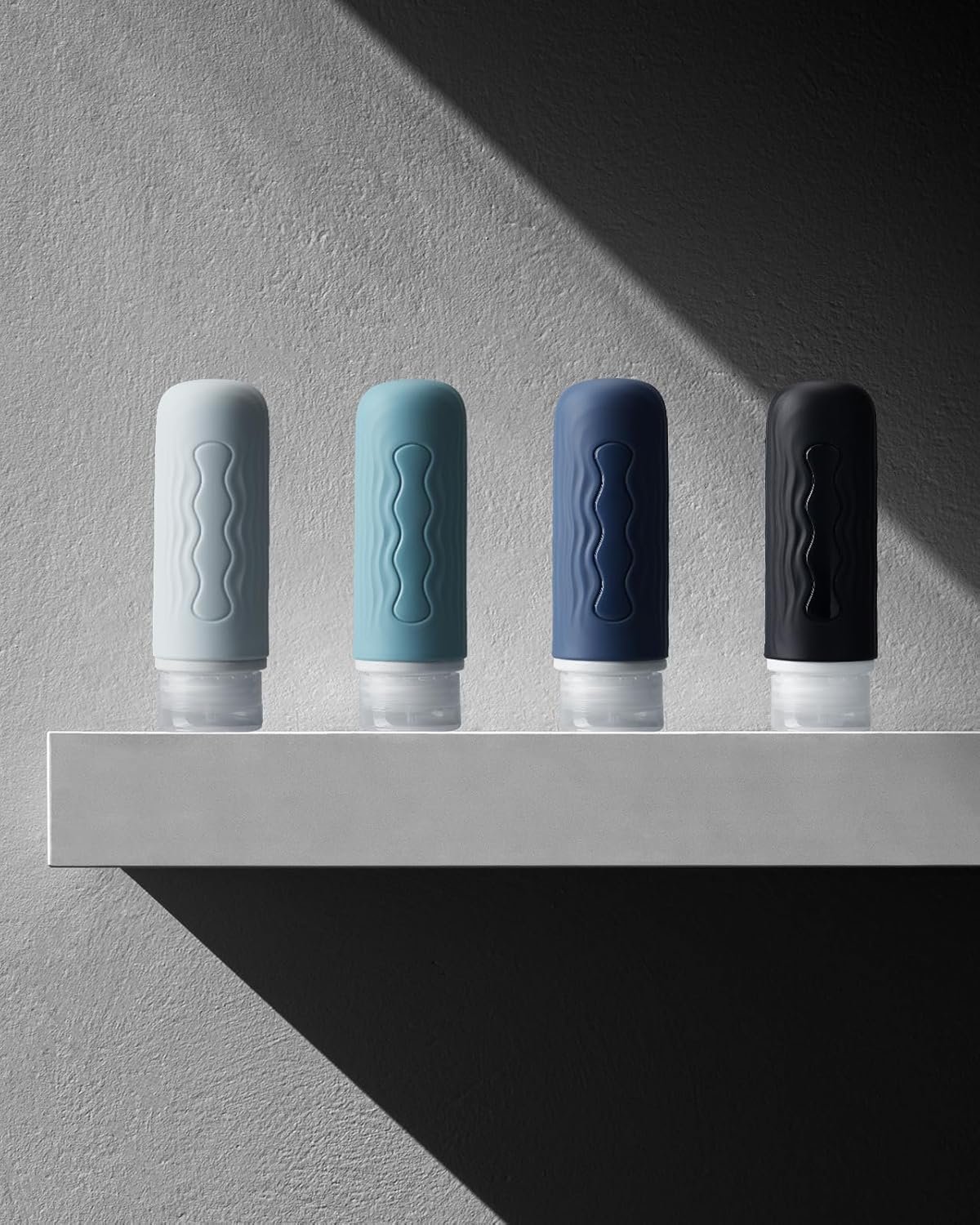 Yinke Botellas de silicona de viaje para artículos de tocador, aprobados por la TSA, recipientes de tamaño de viaje de 3 onzas y sin BPA, a prueba de fugas, accesorios de viaje recargables para champú - Imagen 6