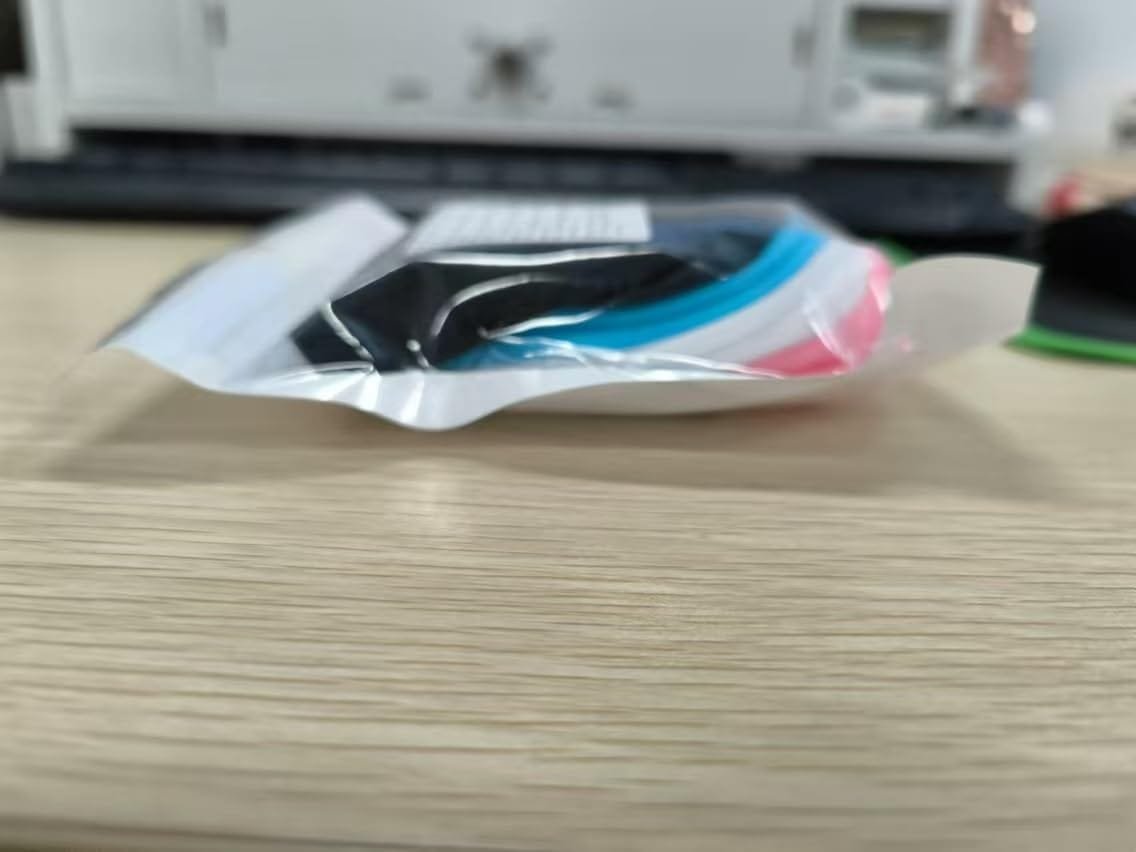 8 Fundas para Botellas de Silicona de Viaje, artículos de tocador para protección de Fugas, Funda elástica para Viajes al Aire Libre, Accesorios de Viaje Reutilizables para champú Gel - Imagen 9