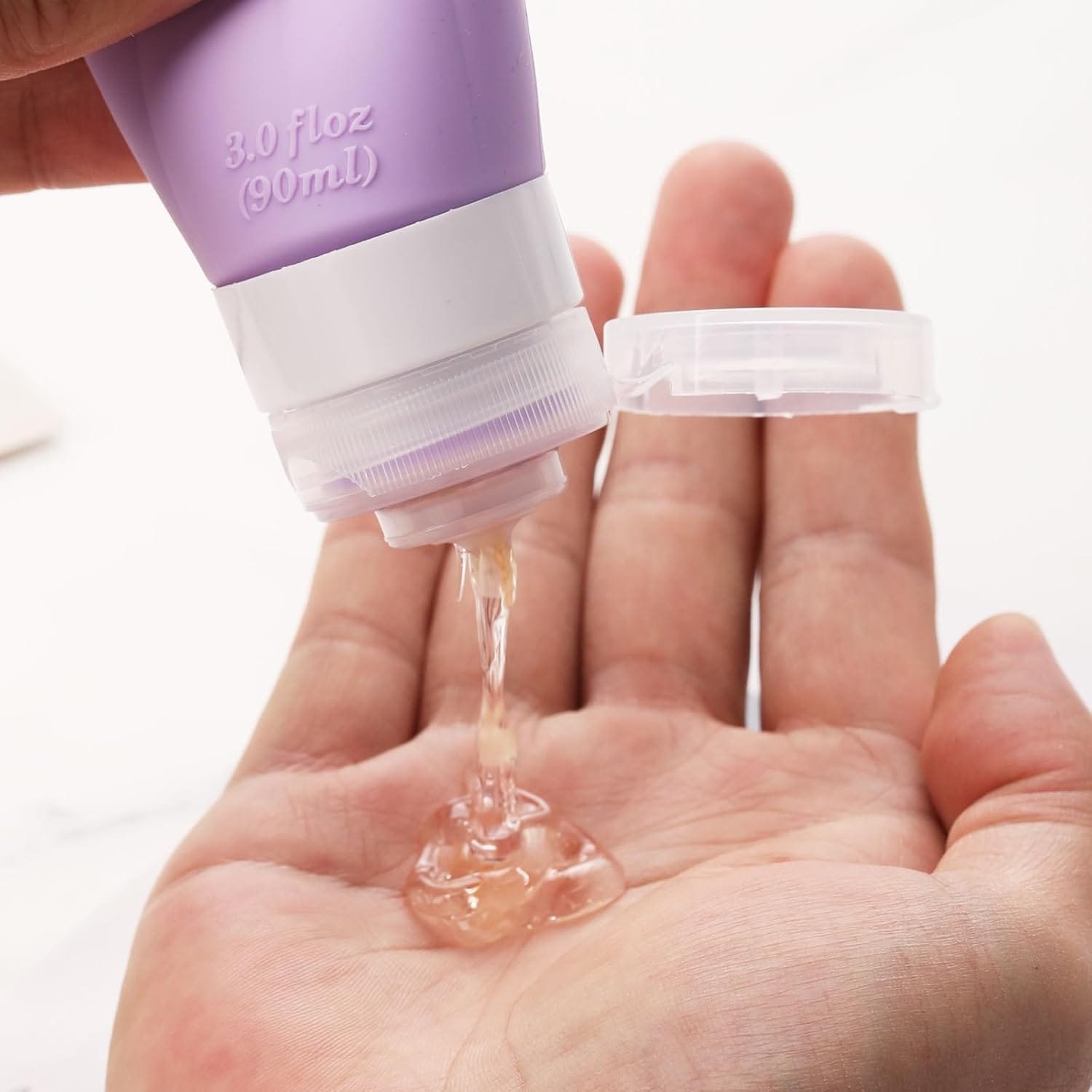 5 botellas de viaje para artículos de tocador con bolsa de aseo transparente con cremallera, botellas de silicona a prueba de fugas, relleno de champú acondicionador, loción, artículos esenciales de - Imagen 5