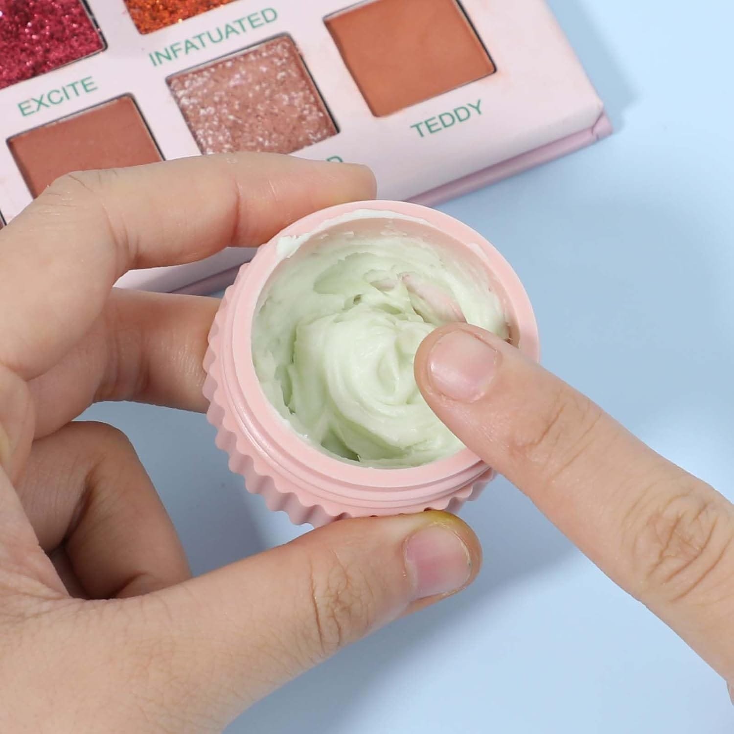 Giantree Recipientes de viaje para artículos de tocador, 4 tarros pequeños de silicona para crema de 19.3 g/20 ml, recipientes de tamaño de viaje a prueba de fugas, esenciales de viaje con tapa para - Imagen 6