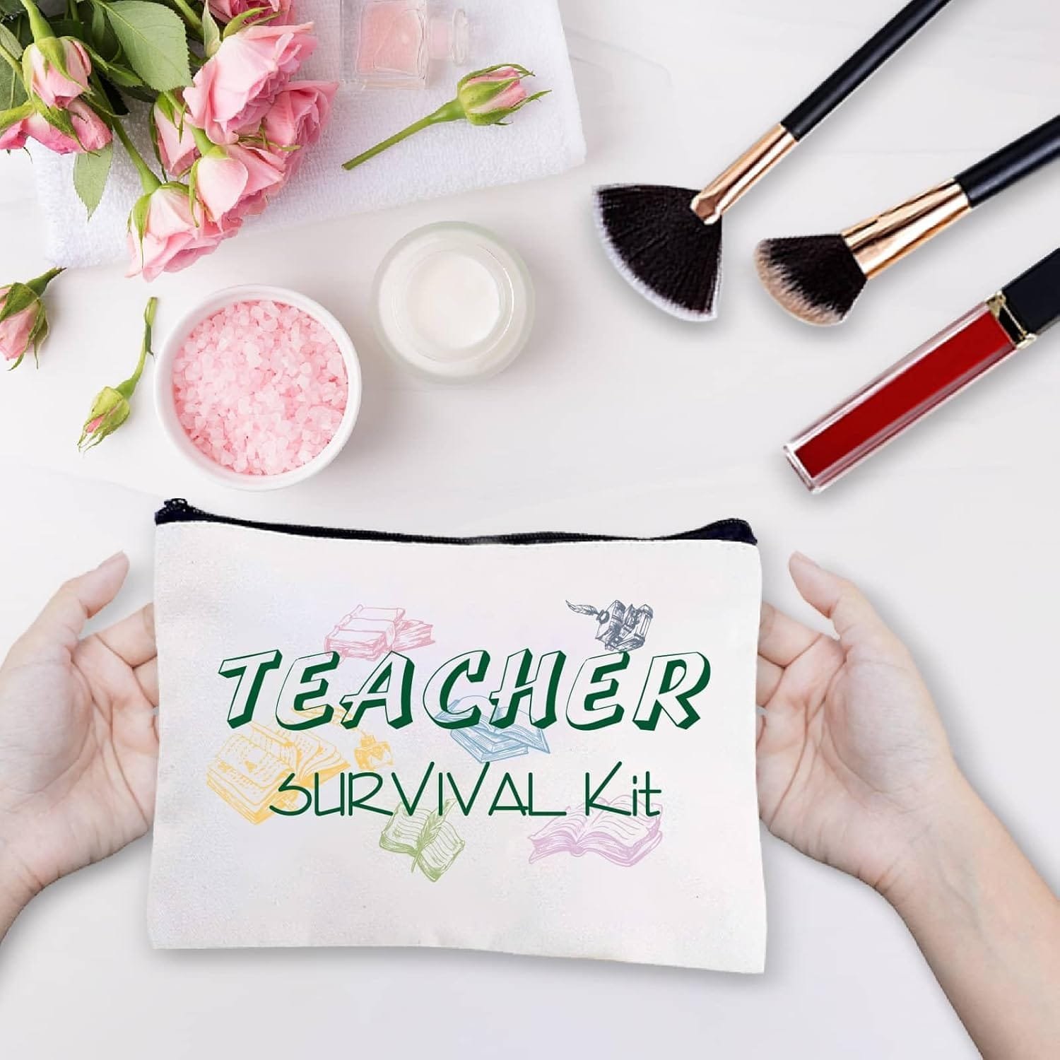 CREATCABIN Bolsas Maquillaje Softbol Bolsa Cosméticos Lona Estuche Multiusos con Cremallera Neceser Viaje Bolsas para Amantes del Softbol Jugadores Fanáticos Amigas Regalos del Equipo 25x18cm - Imagen 5